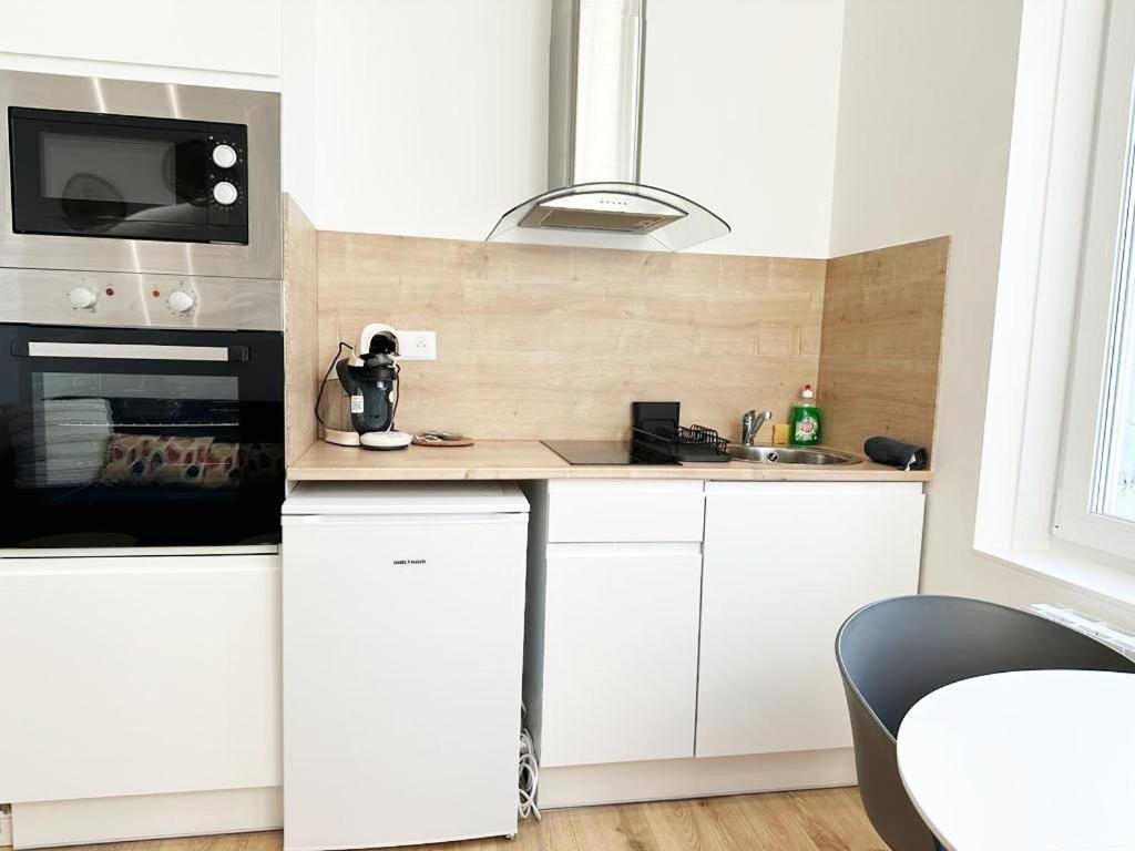 Lerelaisdodileqsl - Cambrai - Hyper Centre - Free Wifi - Ideal Couple & Famille Exterior photo