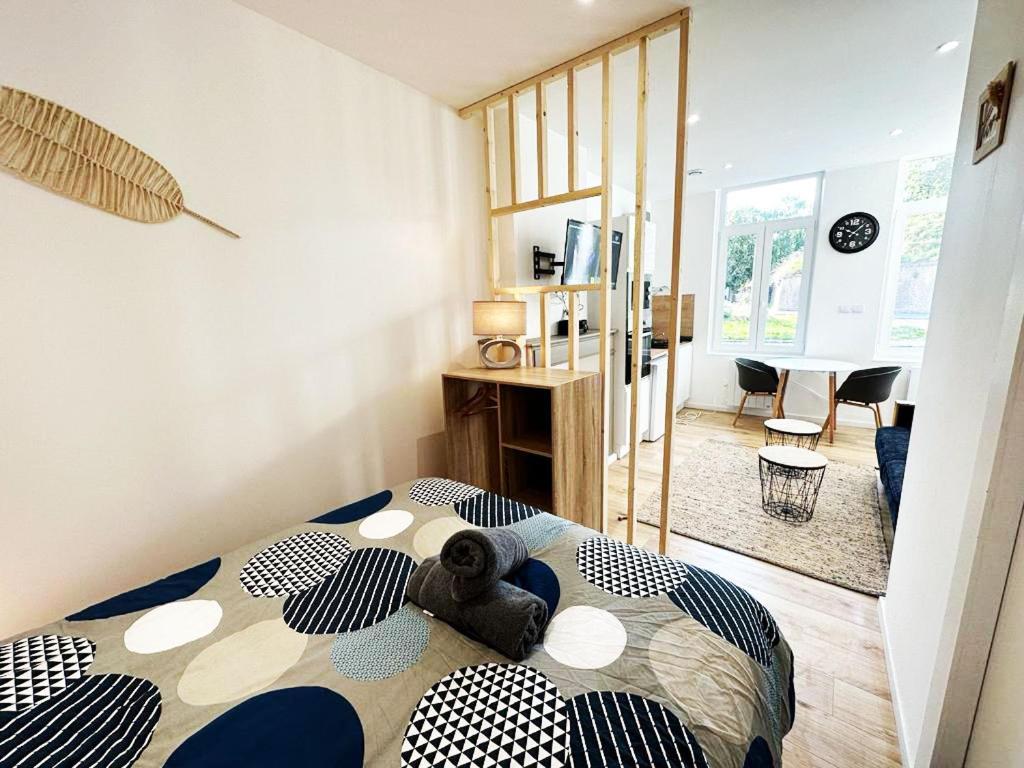 Lerelaisdodileqsl - Cambrai - Hyper Centre - Free Wifi - Ideal Couple & Famille Exterior photo